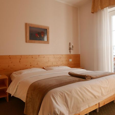 אסיאגו Hotel Paradiso מראה חיצוני תמונה