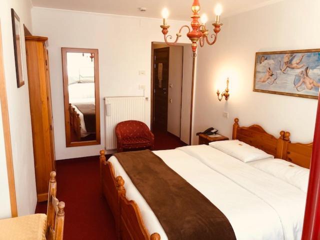 אסיאגו Hotel Paradiso מראה חיצוני תמונה