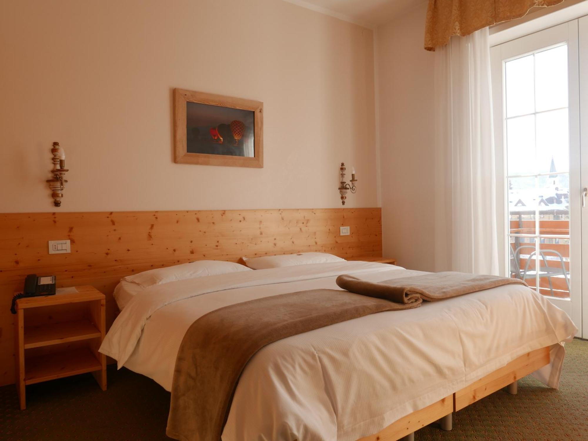 אסיאגו Hotel Paradiso מראה חיצוני תמונה